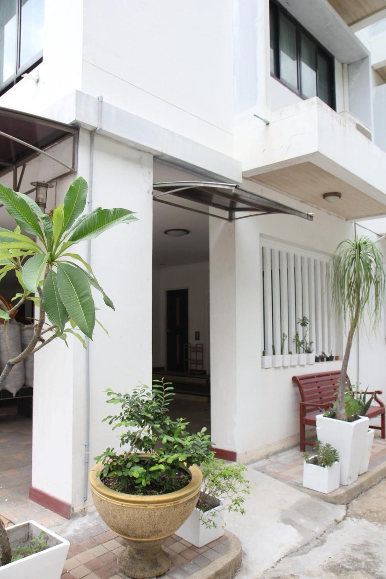 Casa de hóspedes ลาดกระบัง ใกล้สนามบิน แบบอบอุ่นส่วนตัว Banguecoque
